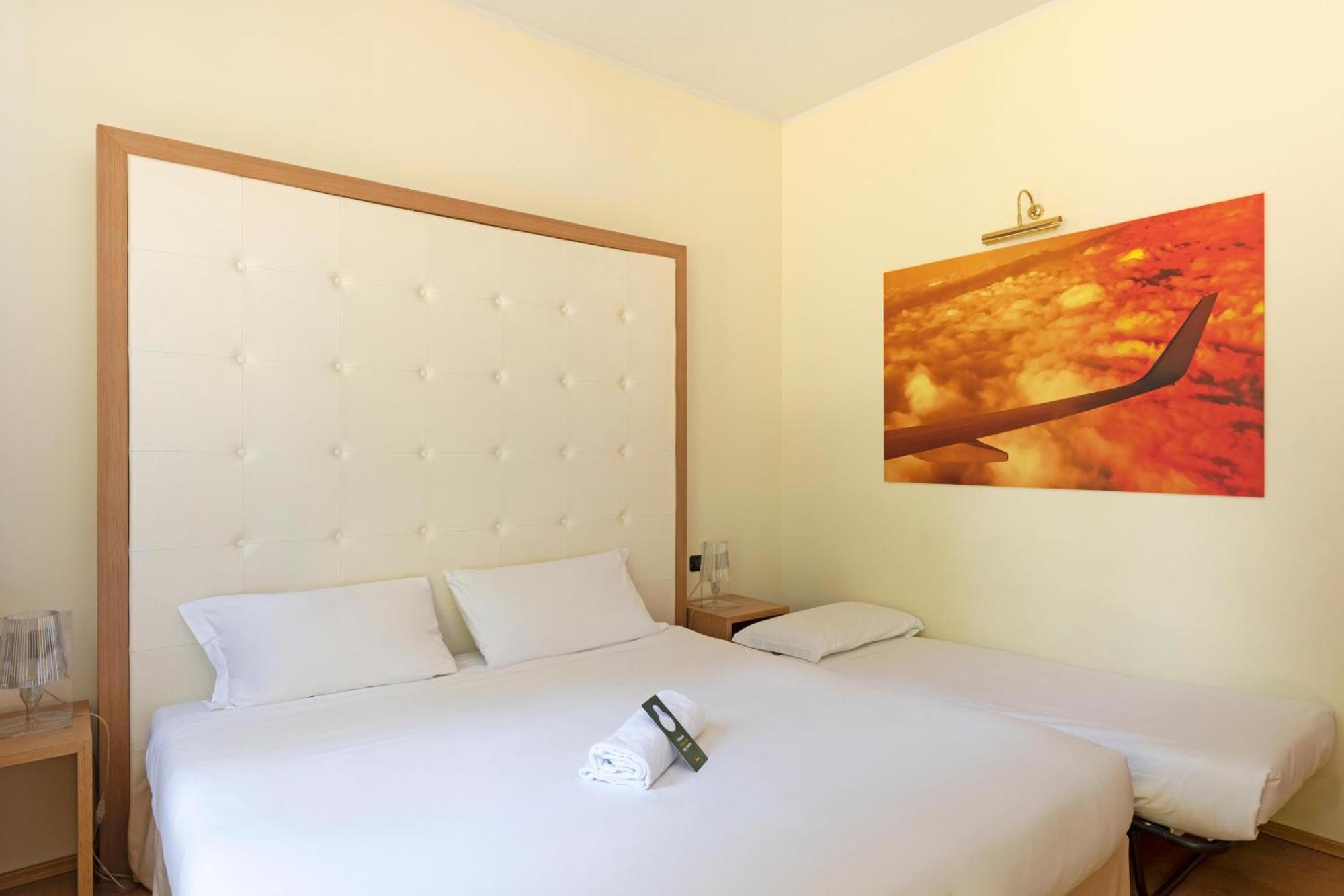 B&B Hotel Malpensa Lago Maggiore Vergiate Exterior foto
