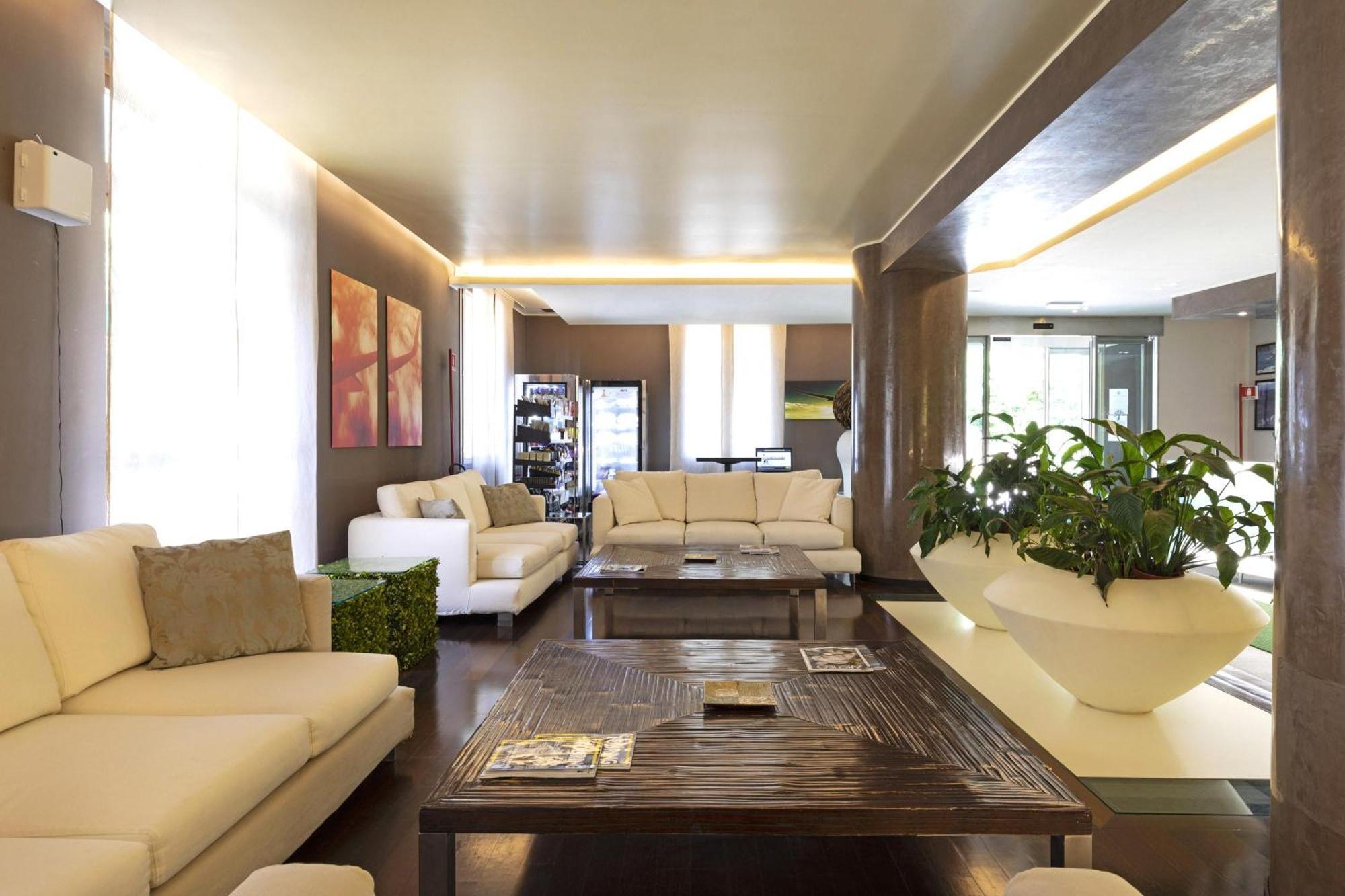 B&B Hotel Malpensa Lago Maggiore Vergiate Exterior foto