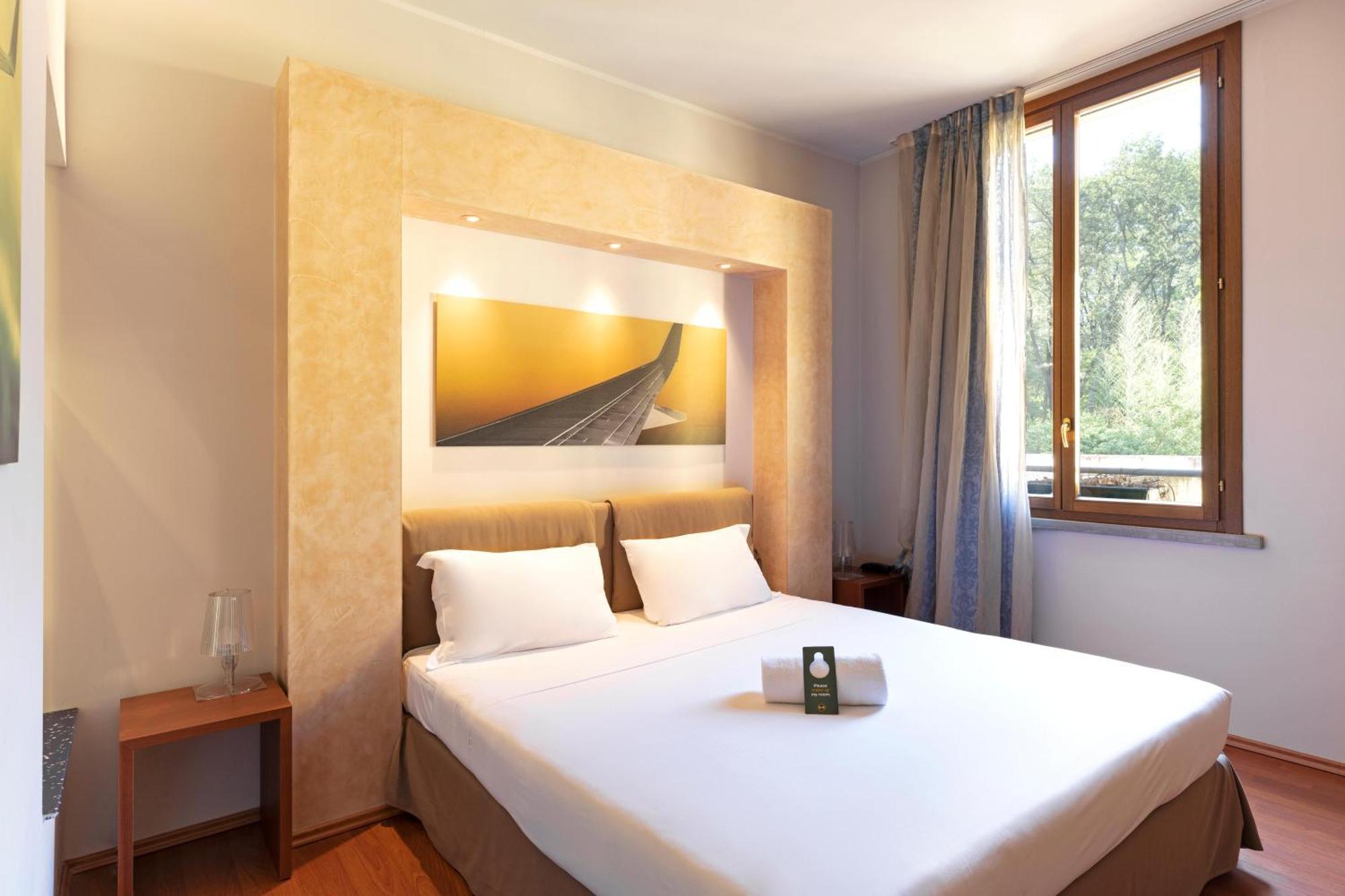 B&B Hotel Malpensa Lago Maggiore Vergiate Exterior foto